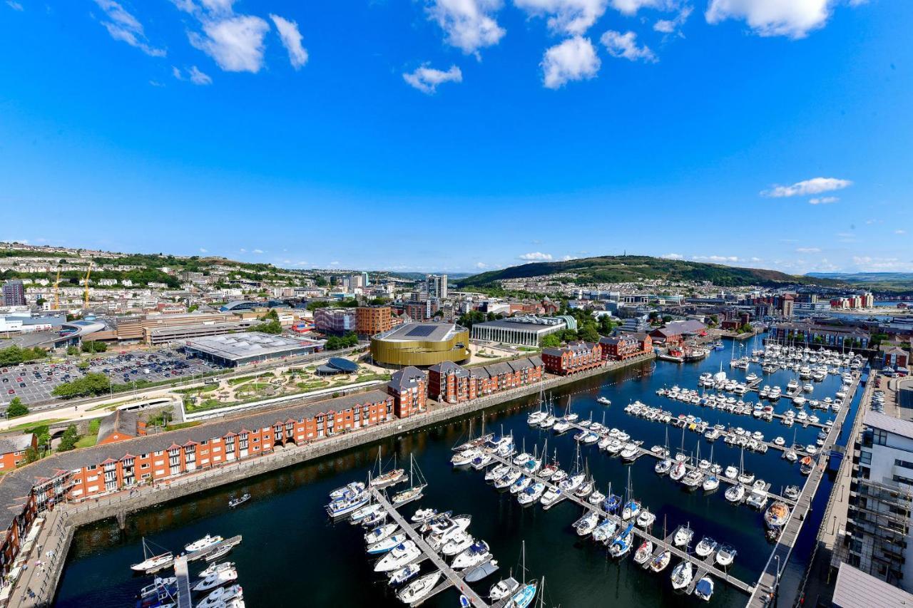 Just Stay Wales - Meridian Tower Marina & City View - 2 Bed Apartment Swansea Exterior photo